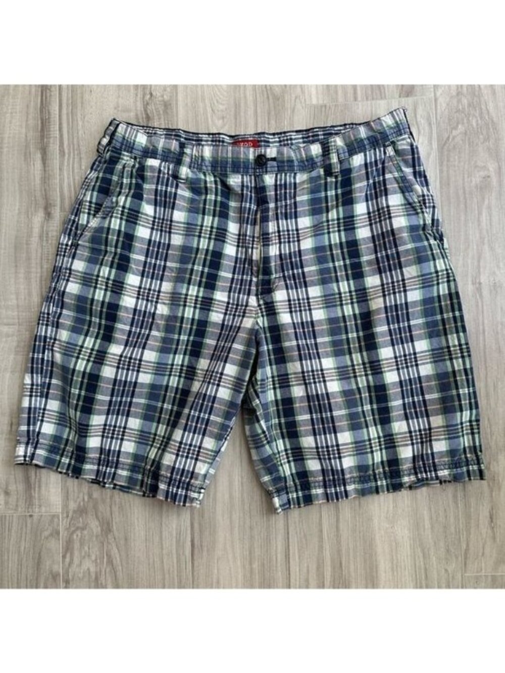 Mens Izod Plaid Flat front Shorts 38